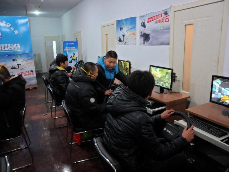 友友車友智能學車加盟實體店展示