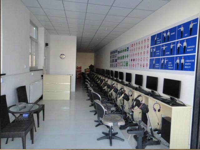 友友車友智能學車加盟連鎖店展示