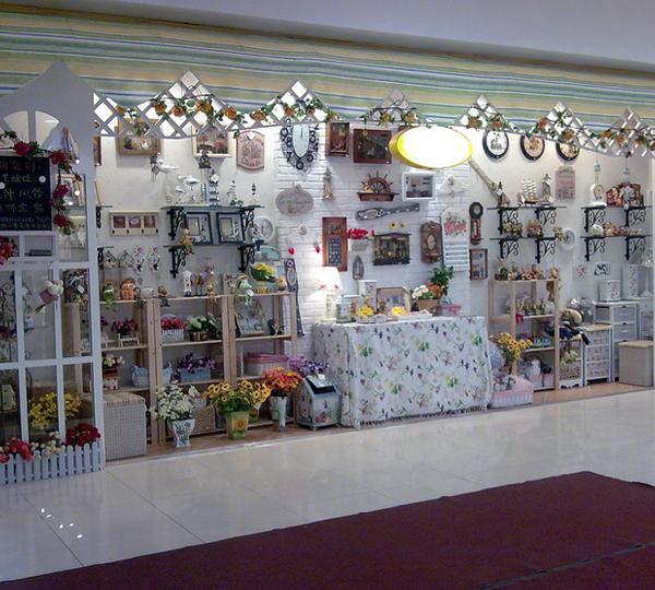 佰藝家飾加盟形象店