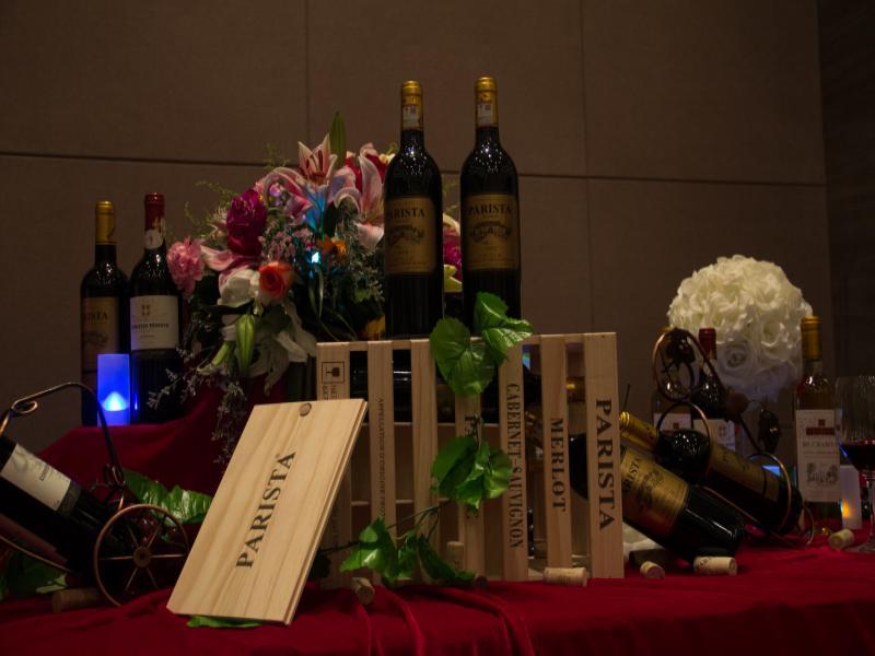 琺戈名莊進口紅酒