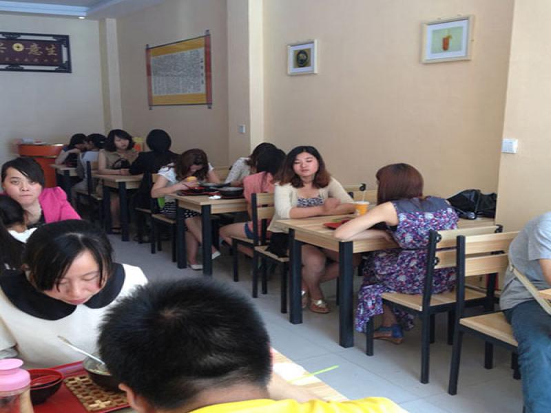 臺北小棧煲仔飯加盟實體店