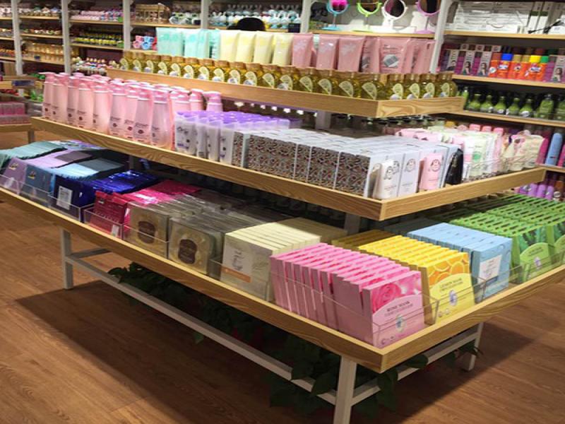 優眾誠品生活館