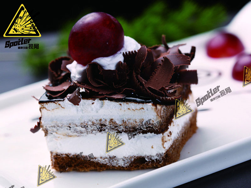 潮牌攪局小吃飲吧