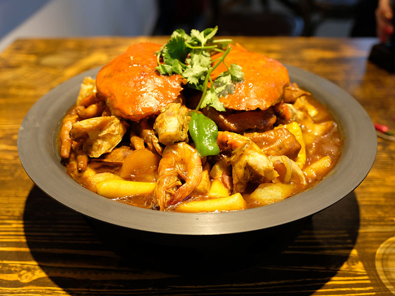 面一會海鮮燜面