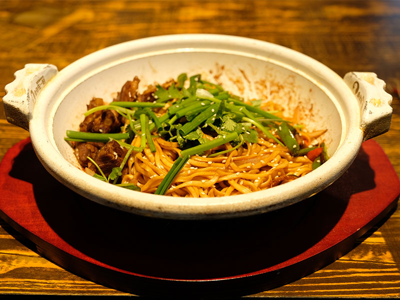 面一會海鮮燜面