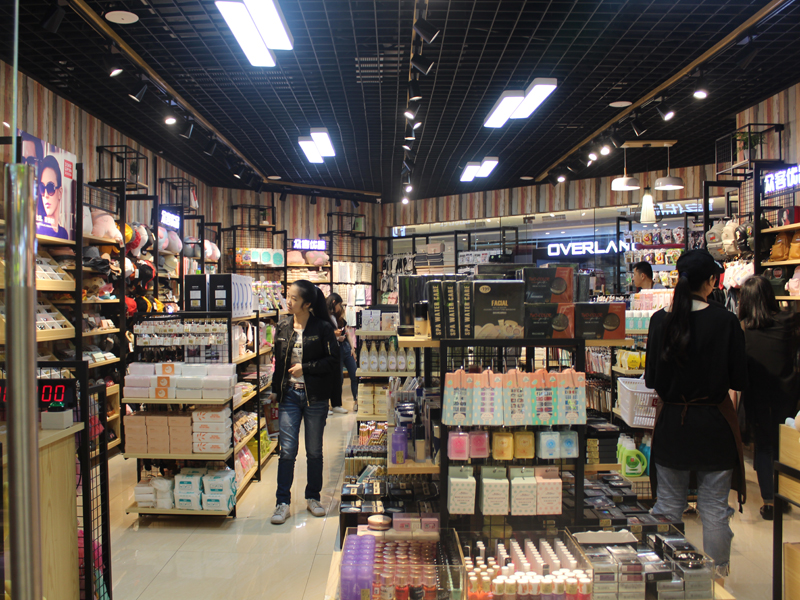 眾客優品快時尚百貨