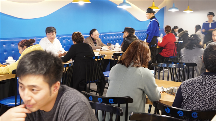 鐵鍋門香辣館加盟-鐵鍋門香辣館投資-鐵鍋門香辣館加盟費