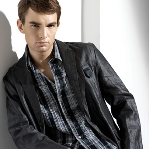 馬基堡2012英倫氣質修身短款男士皮夾克