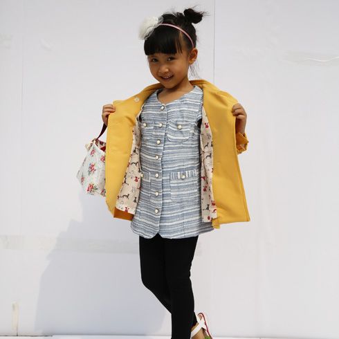 帶扣中長(zhǎng)衫配中長(zhǎng)款外套