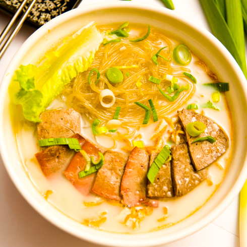 羅府清湯牛雜米線