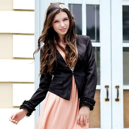 儲(chǔ)戀修身黑色西服小外套