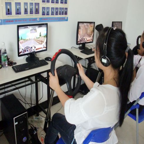 學駕寶汽車駕駛模擬器