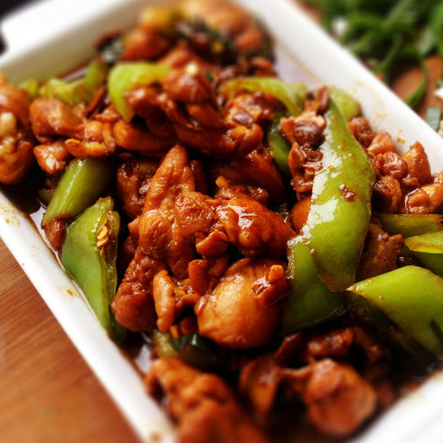 奇味養生雞小吃車產品-紅燜雞