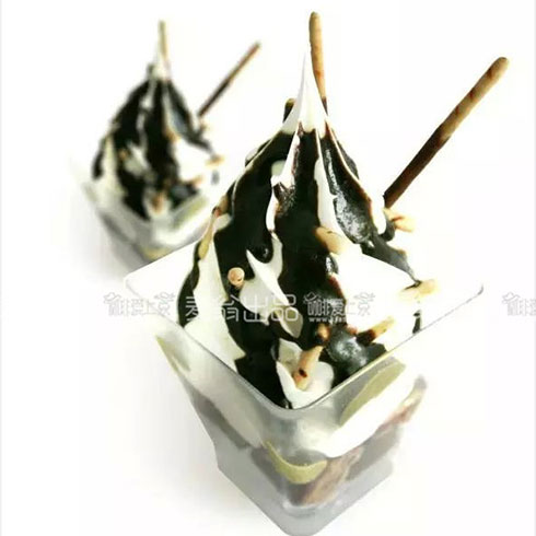 咖啡愛(ài)上茶飲品-巧克力冰淇淋