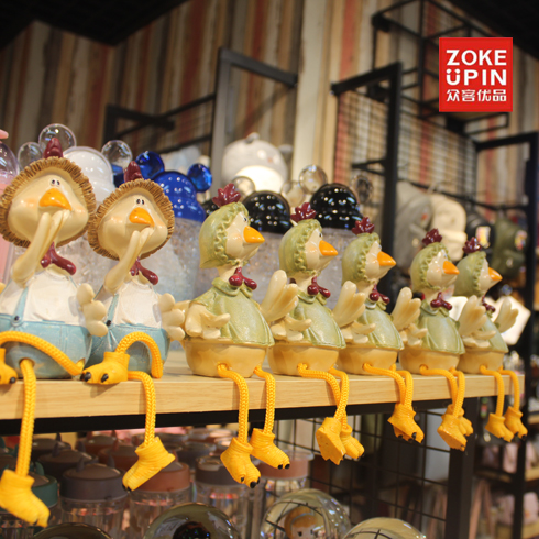 眾客優品快時尚百貨-卡通小鴨吊腳小玩偶