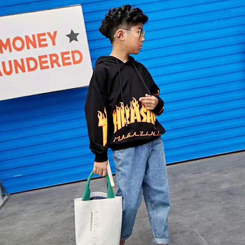 艾尼尼童裝-時尚連帽衛(wèi)衣