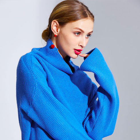 艾米女裝-高領寬松純色毛衣